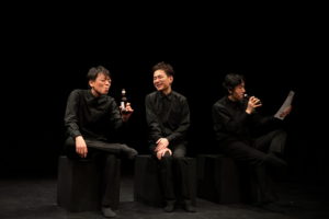 童司カンパニーヒャクマンベンvol.5ブダペストの広場で裸の祖母